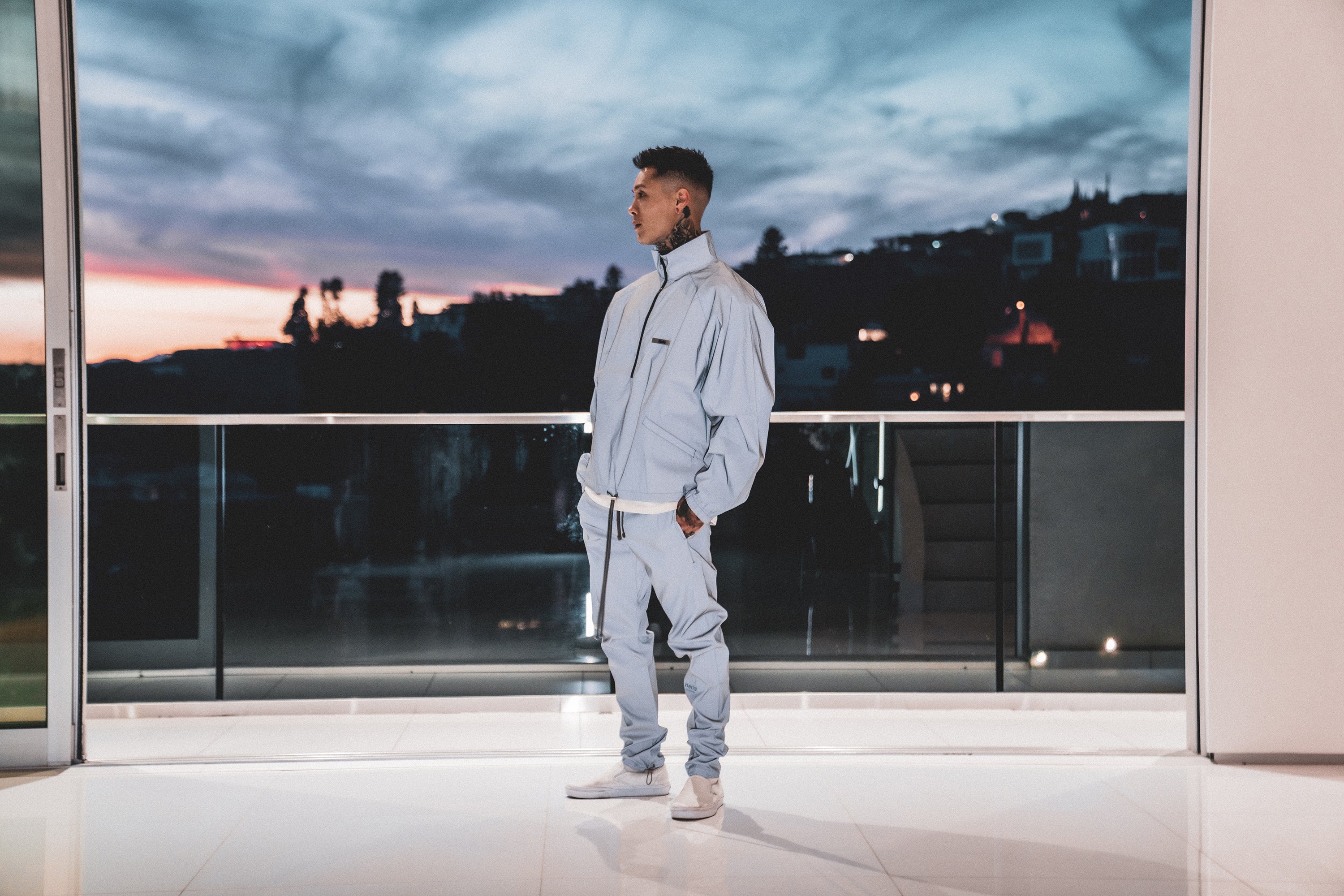 Heria 3M Grey Reflective Track Pants - Image 3