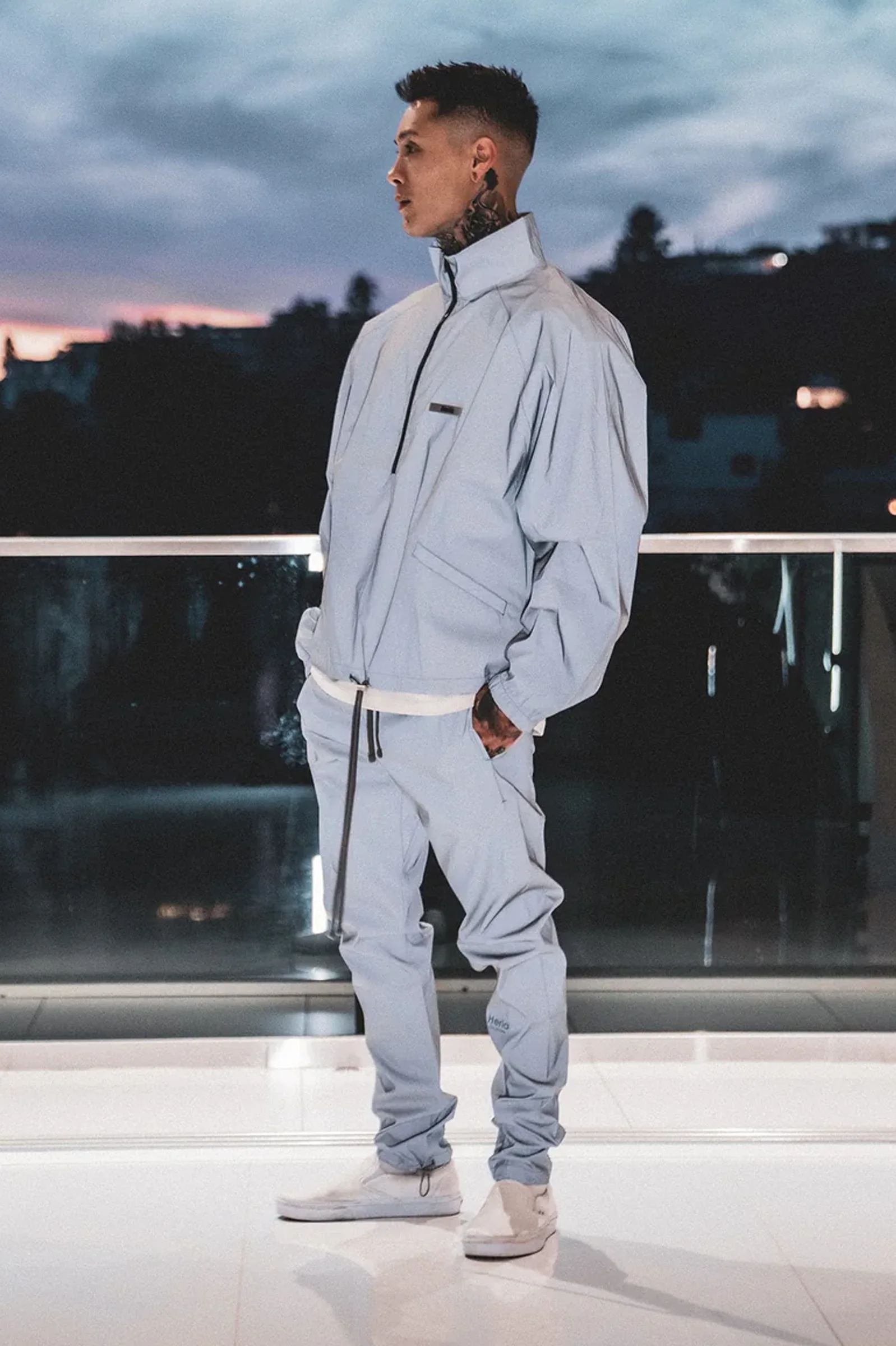Heria 3M Reflective Windbreaker Jacket - Image 9