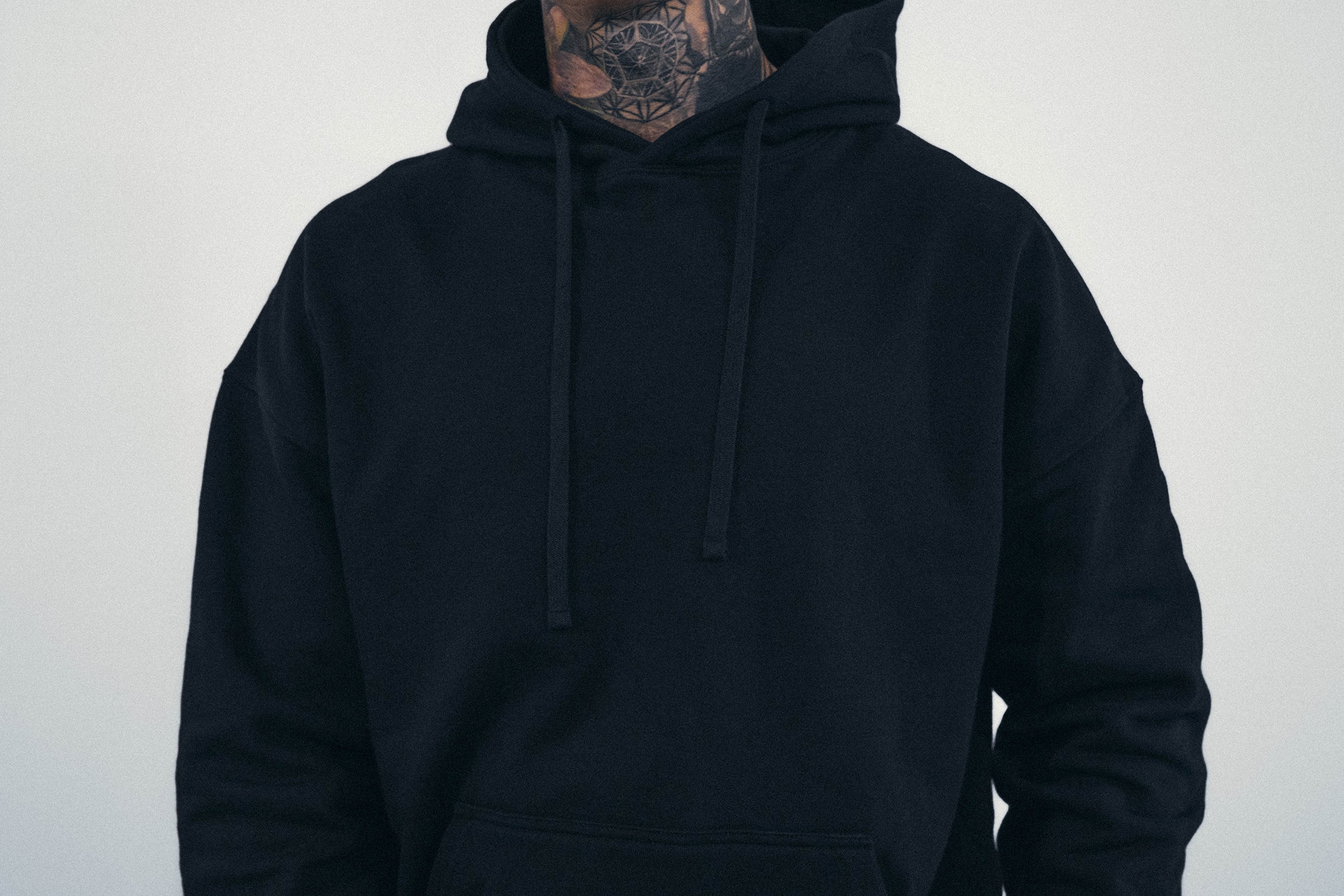 Heria Hoodie - Black - Image 7