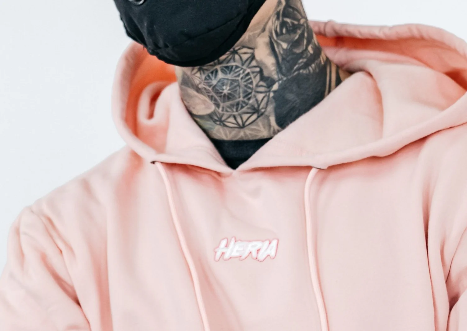 Heria Patch Hoodie - Pink - Image 3