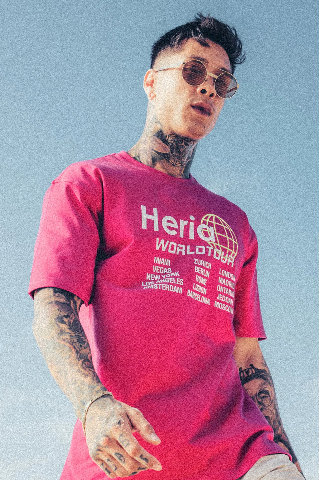 Heria World Tour T-Shirt - Hot Pink - Image 3